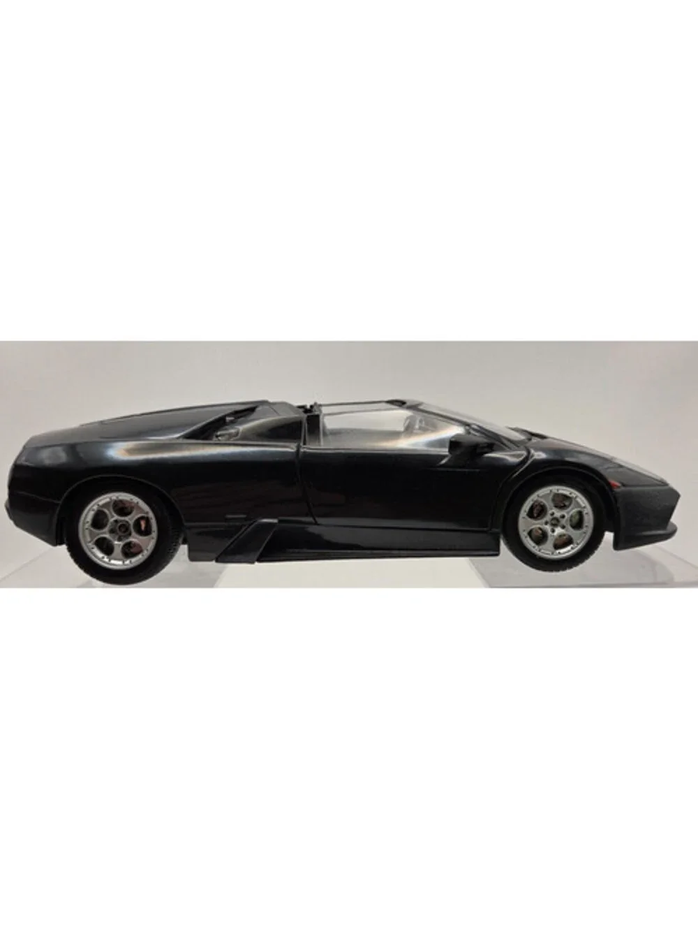 Maisto Lamborghini Murcielago Roadster 1:18 Diecast Model Car Black
